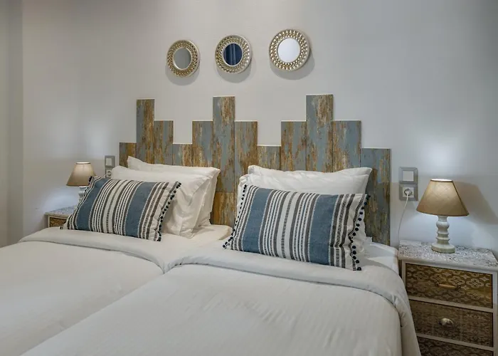 Semes Luxury Apts By Estia